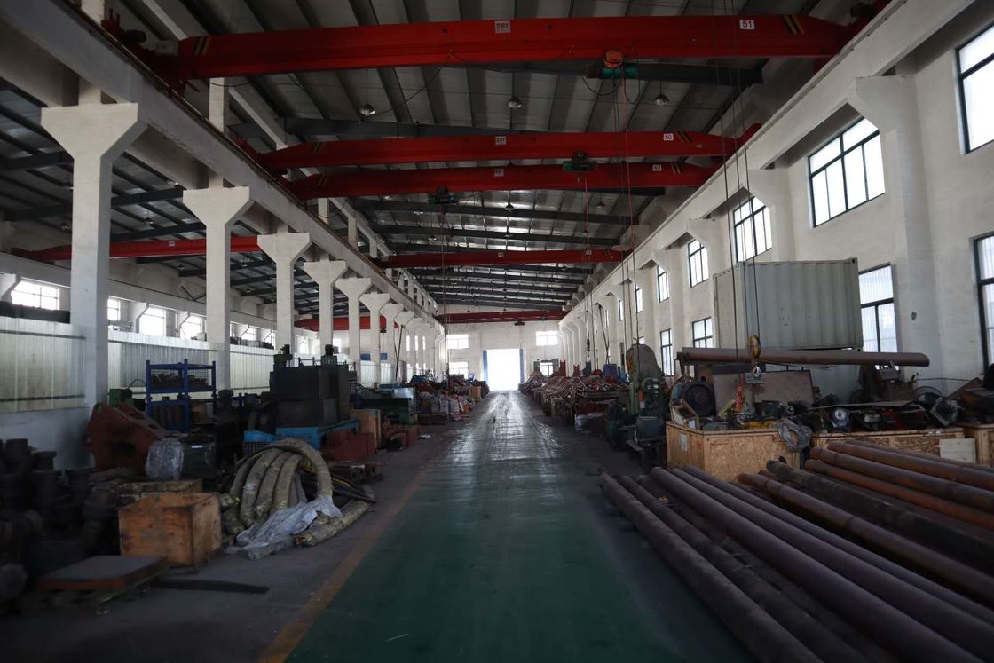 Name:High Quanlity Hydraulic Hammer  Hydraulic Breaker   hydraulic rock hammmerModel :All Type ,Various  Material；42CrMo